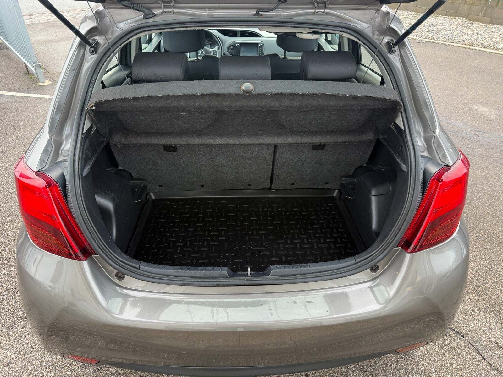 Toyota Yaris 1,0 VVT-i T2 Komfort