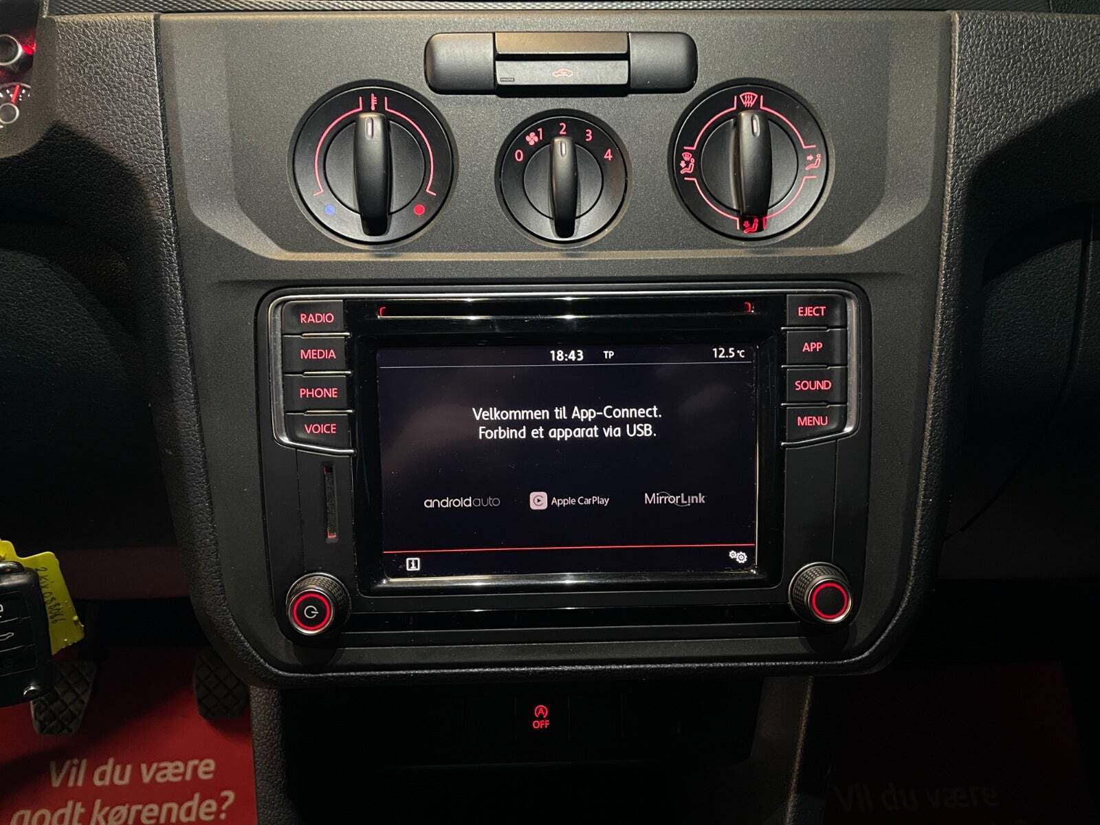 Hvid VW Caddy Maxi fra 2018