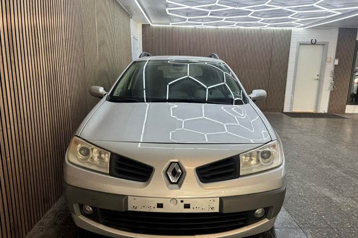 Sølv Renault Megane II fra 2007