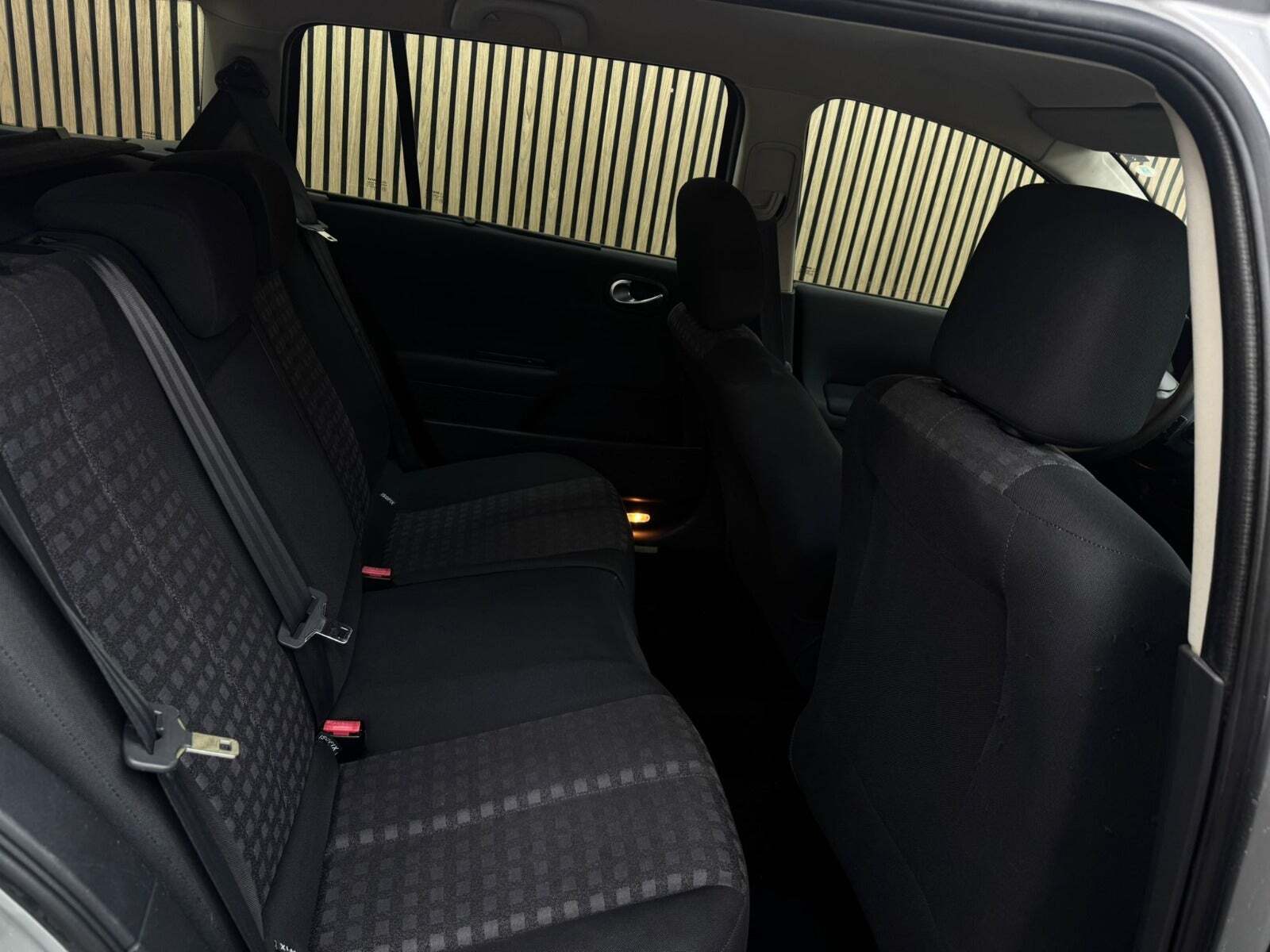 Sølv Renault Megane II fra 2007
