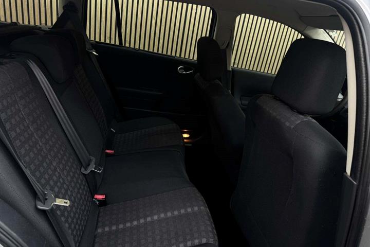 Sølv Renault Megane II fra 2007