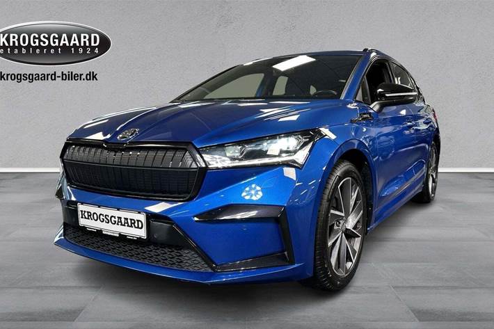 Blå Skoda Enyaq fra 2022 set udefra