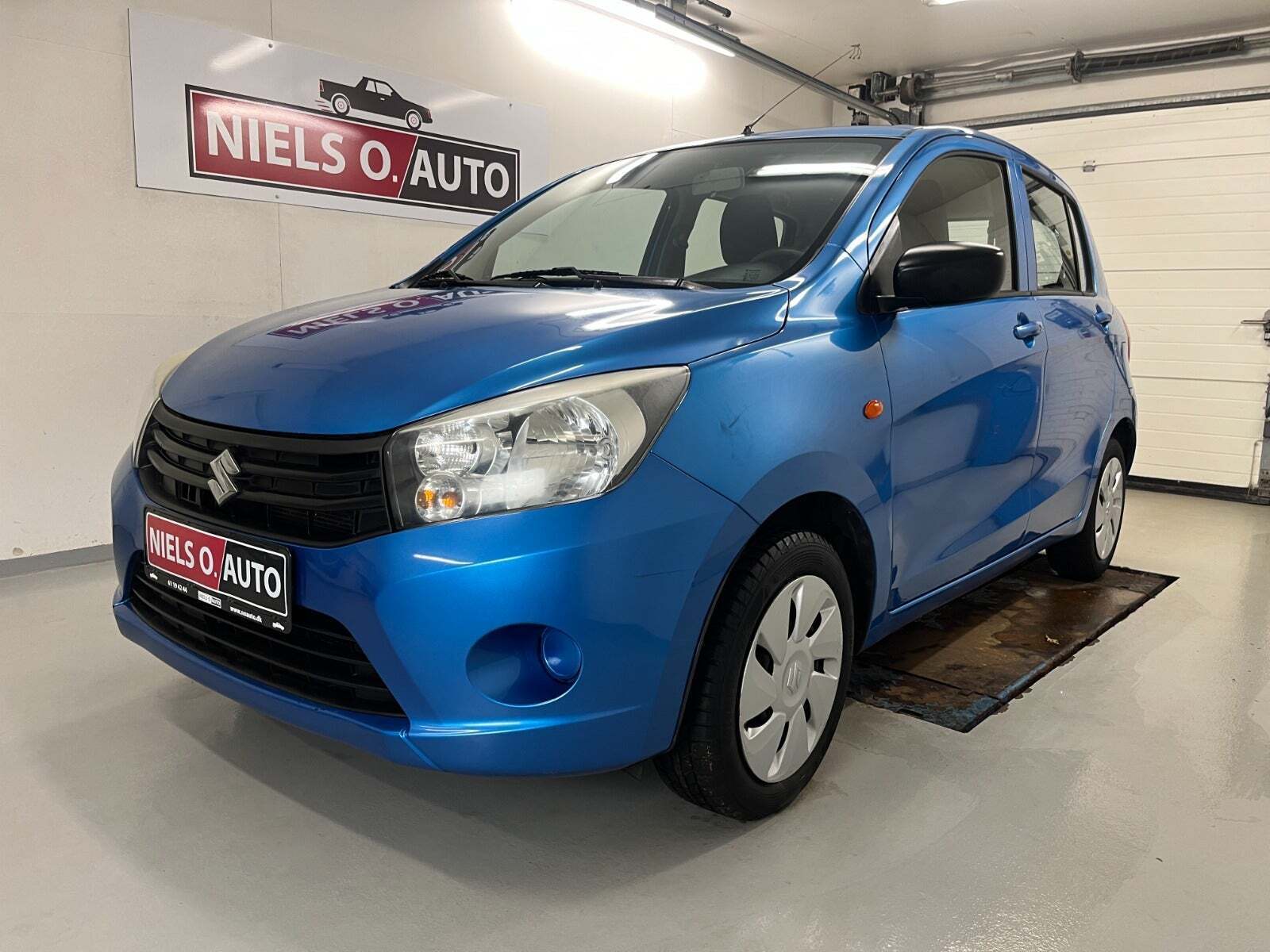 Blå Suzuki Celerio fra 2016