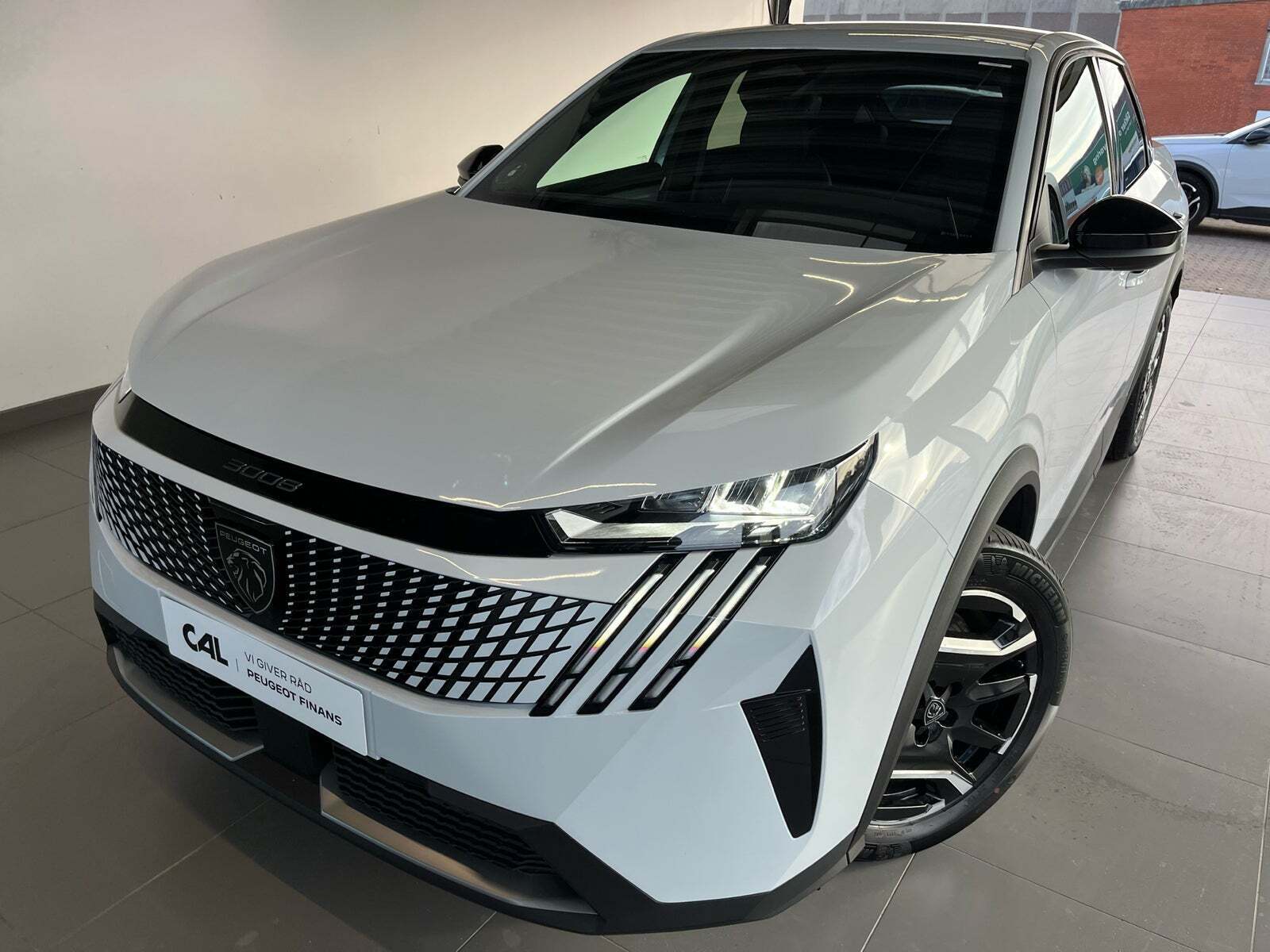 Peugeot e-3008 77 Allure Pack