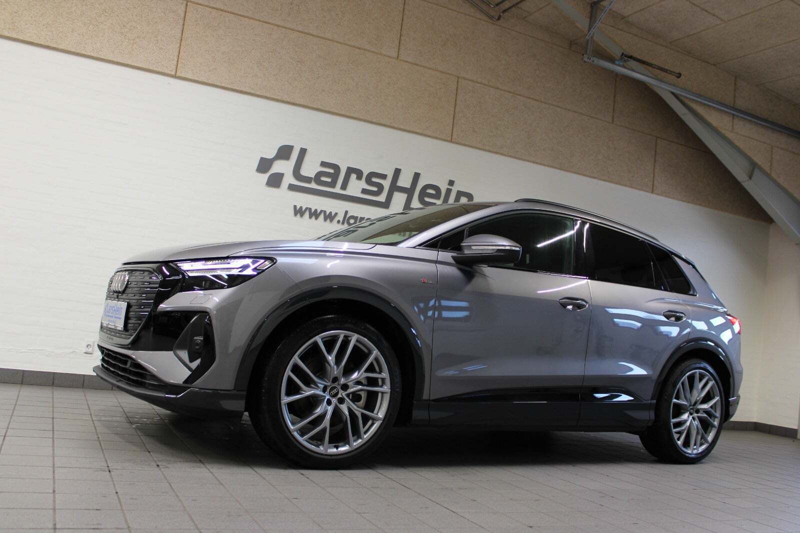 Audi Q4 e-tron 45 S-line