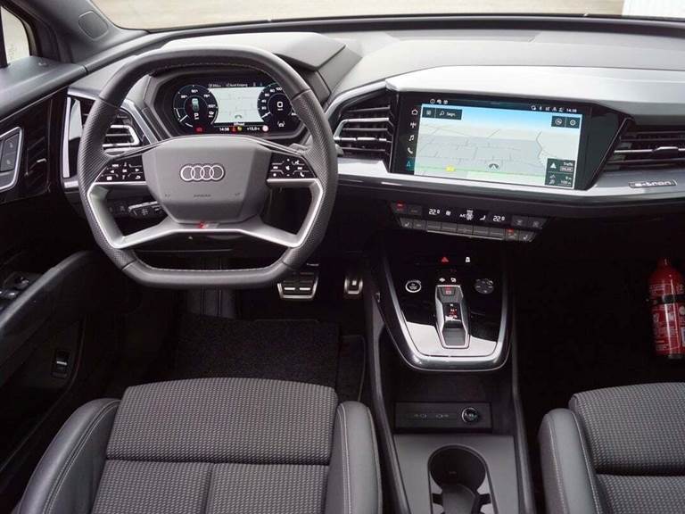 Audi Q4 e-tron 45 S-line