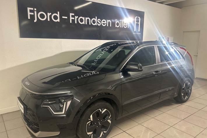 Grå Kia Niro fra 2024