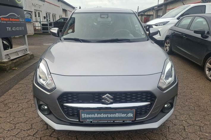 Sølv Suzuki Swift fra 2020