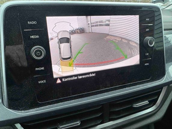 Hvid VW T-Roc fra 2022