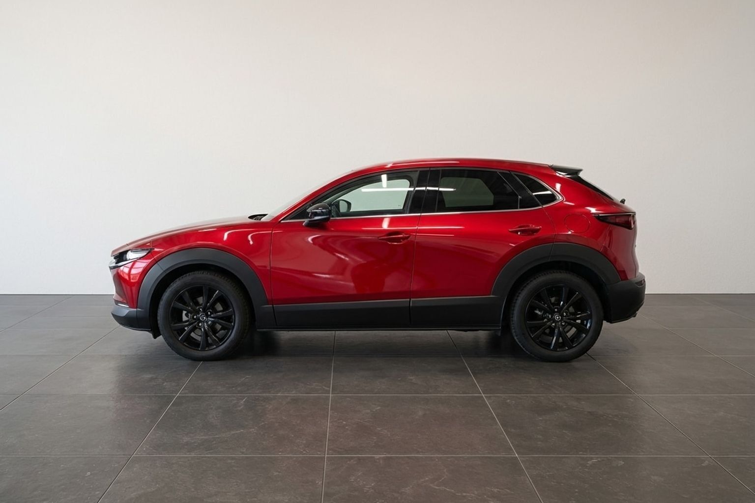 Rød Mazda CX-30 fra 2024