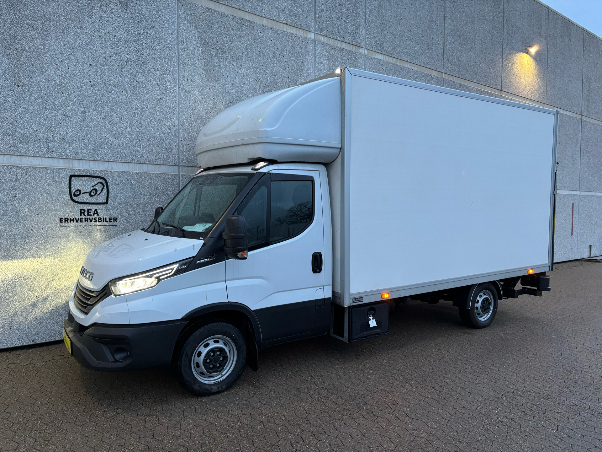 Iveco Daily 3,0 35S18 4100mm D 180HK Ladv./Chas. 8g Aut.