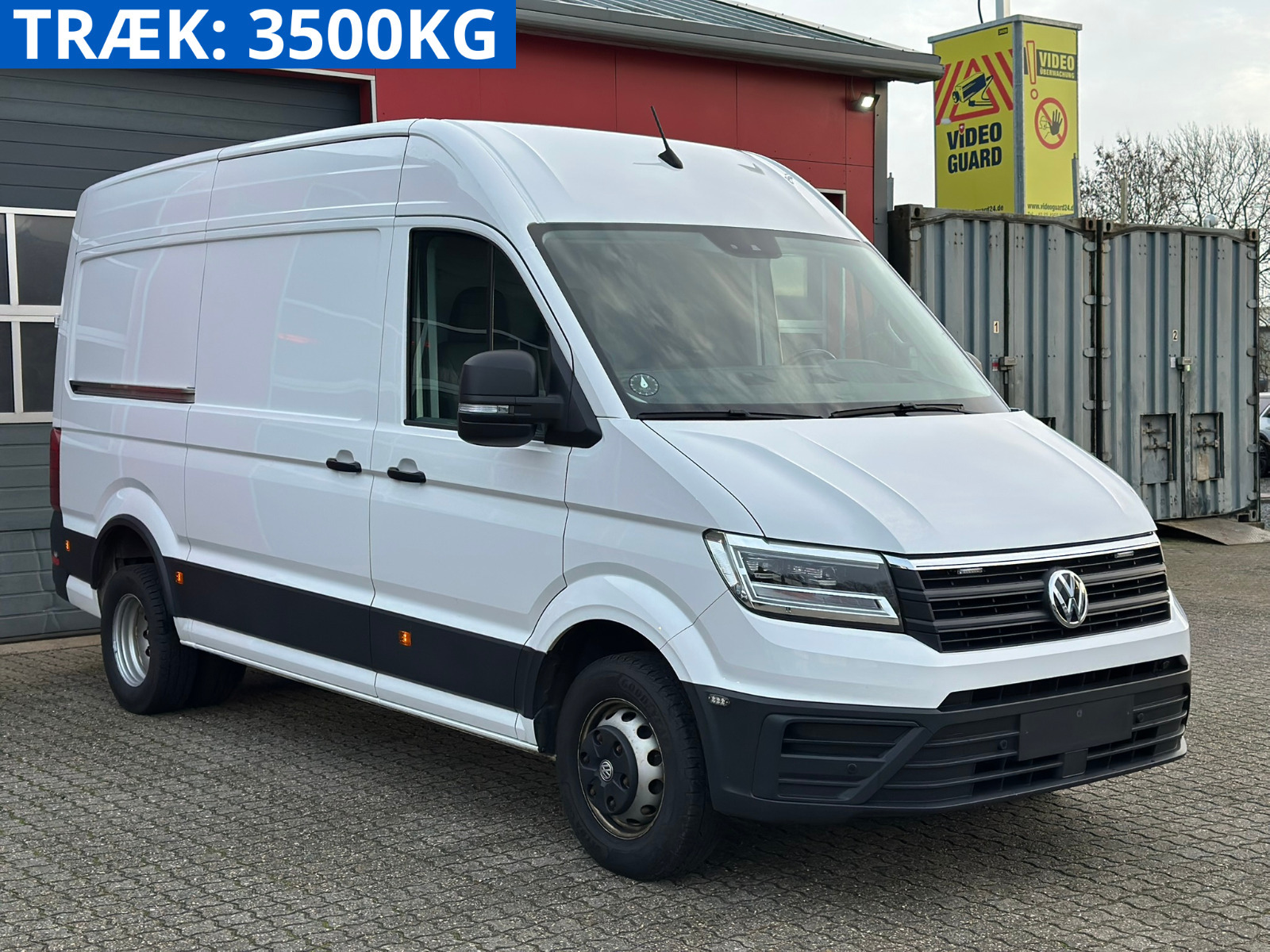 VW Crafter 35 2,0 TDi 177 Kassevogn L3H3 aut.