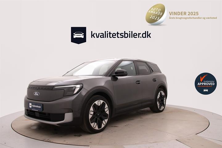 Grå Ford Explorer fra 2025 set udefra