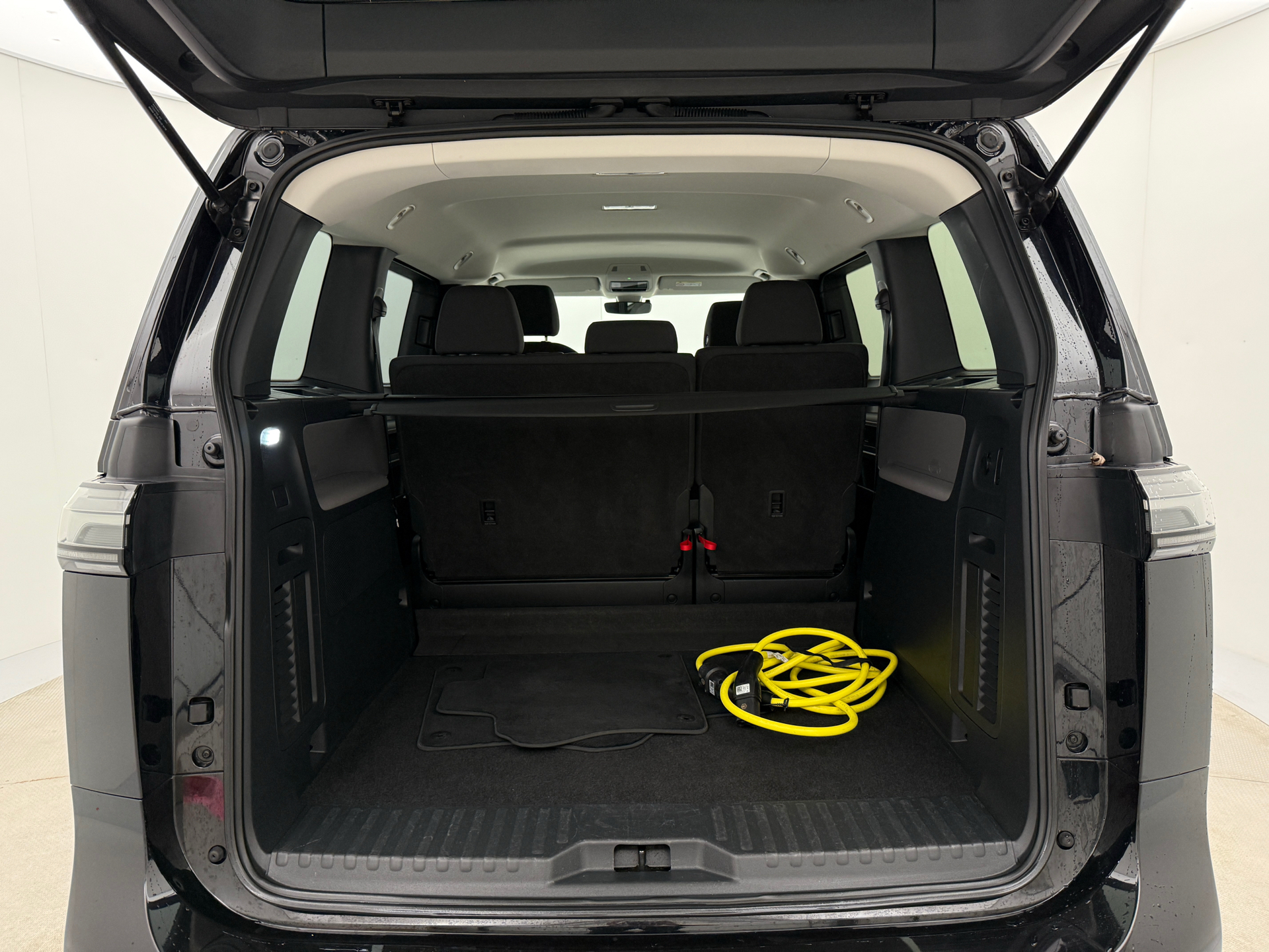 Sort VW ID.Buzz fra 2023