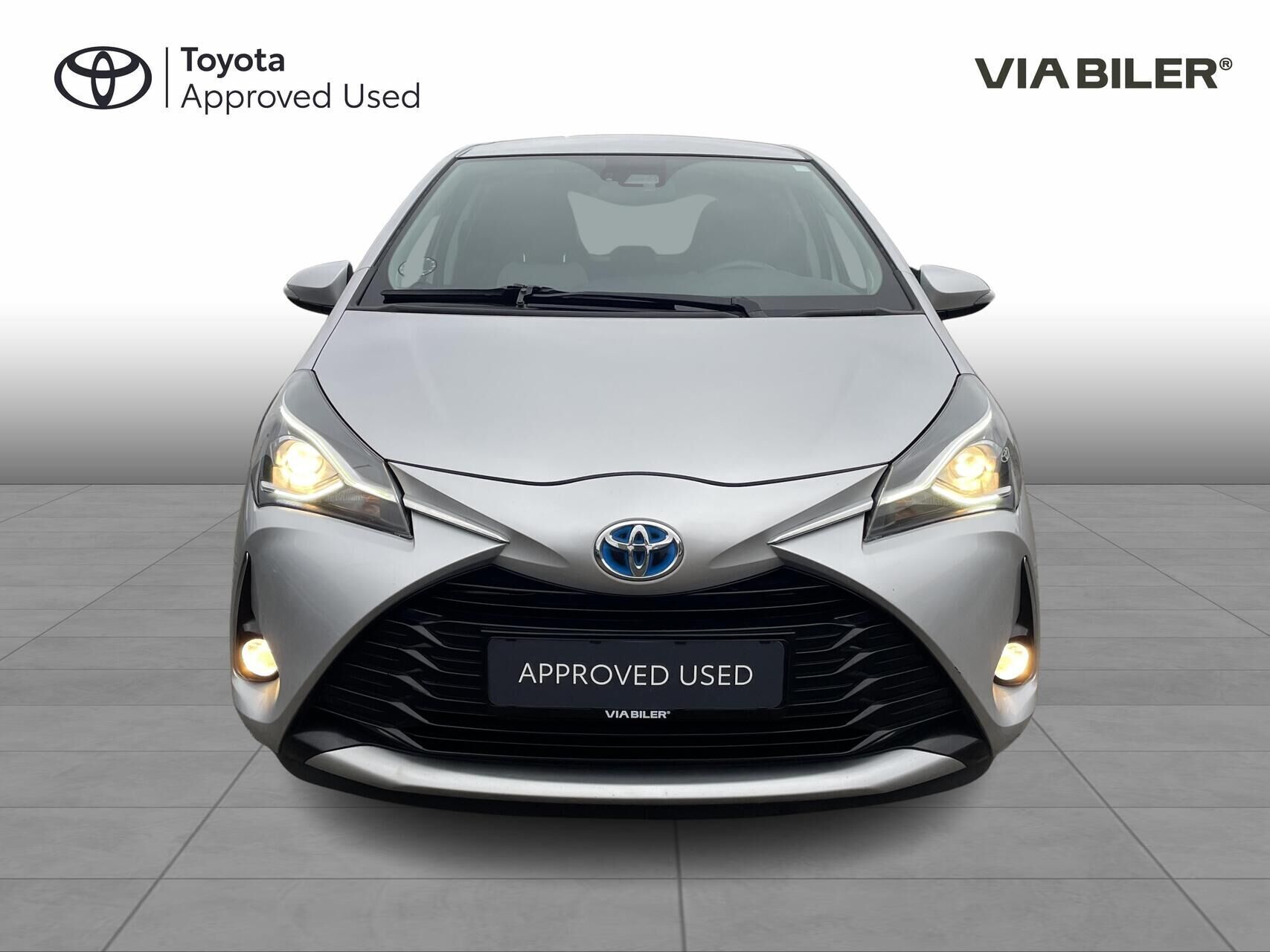 Toyota Yaris 1,5 Hybrid H3 Smartpakke E-CVT 100HK 5d Trinl. Gear