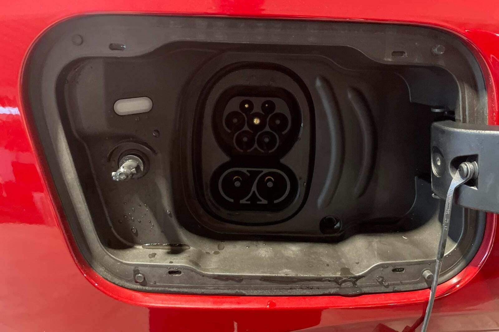 Rød Ford Explorer fra 2025