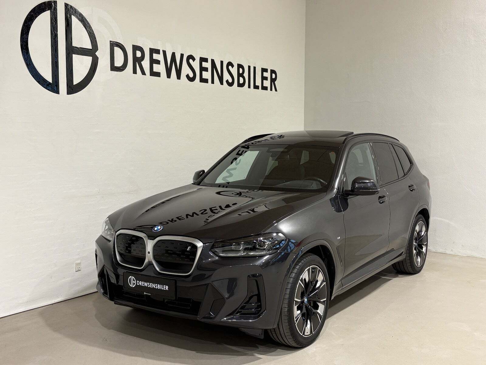 BMW iX3 Charged Plus M-Sport