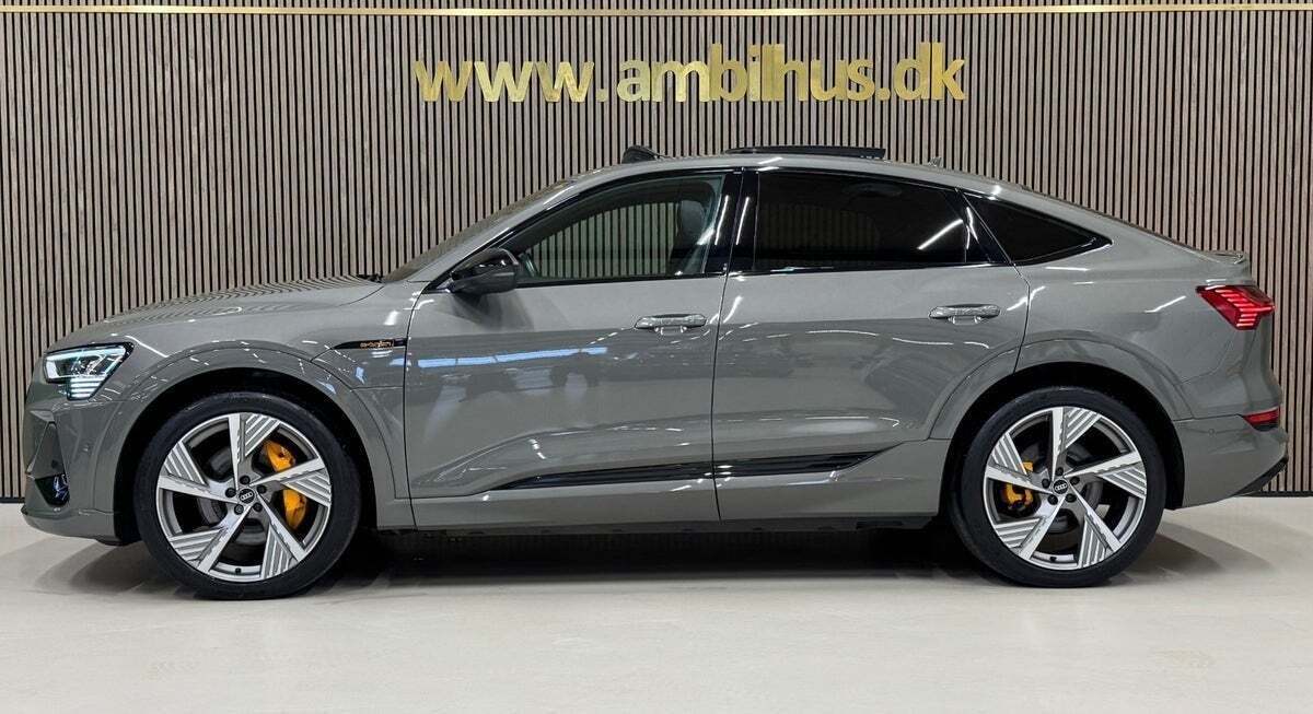Audi e-tron 55 Black Edition S-line Sportback quattro