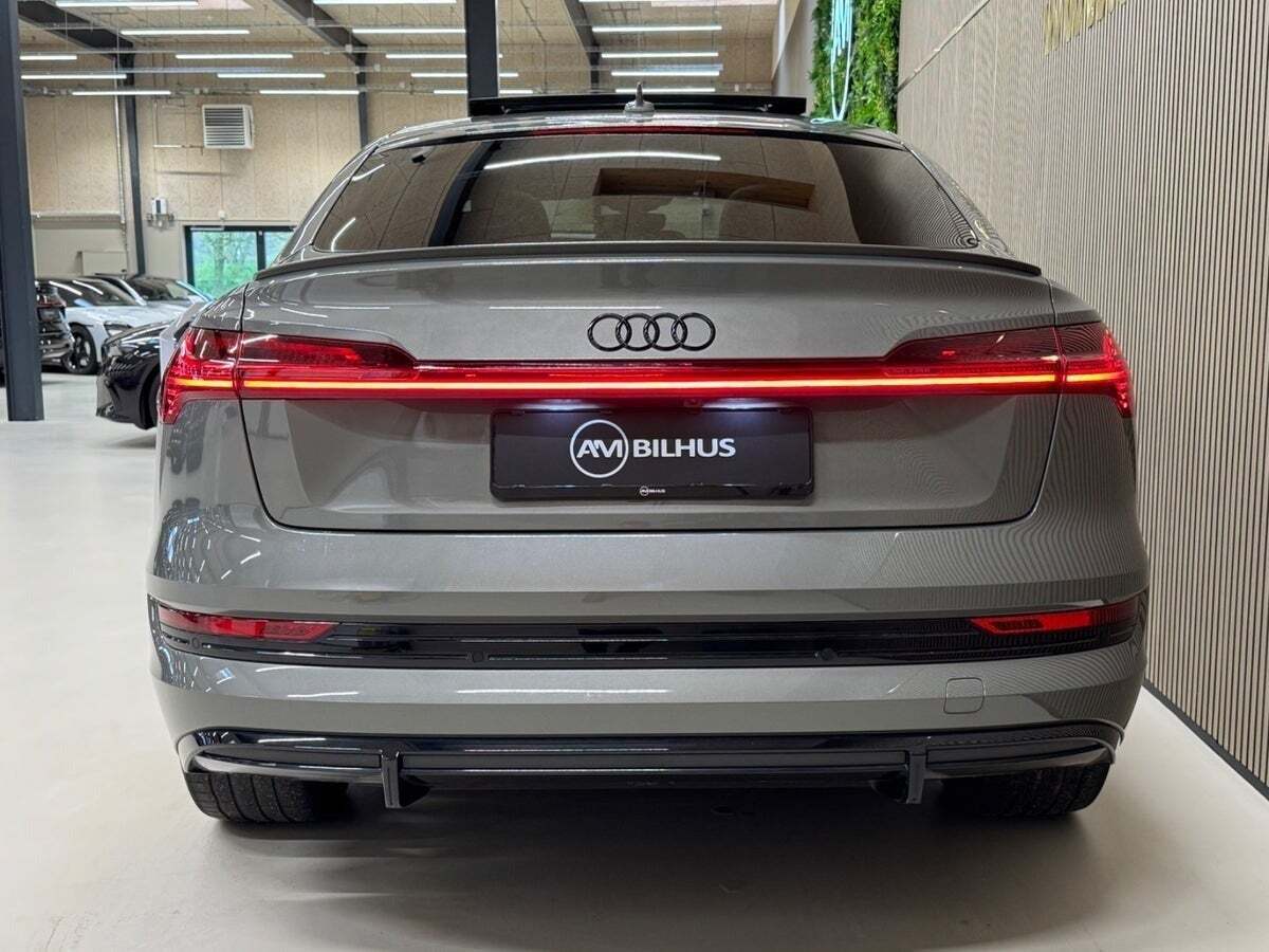 Audi e-tron 55 Black Edition S-line Sportback quattro