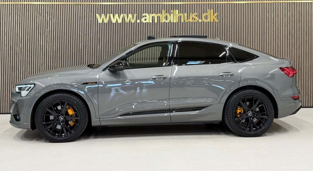 Audi e-tron 55 Black Edition S-line Sportback quattro