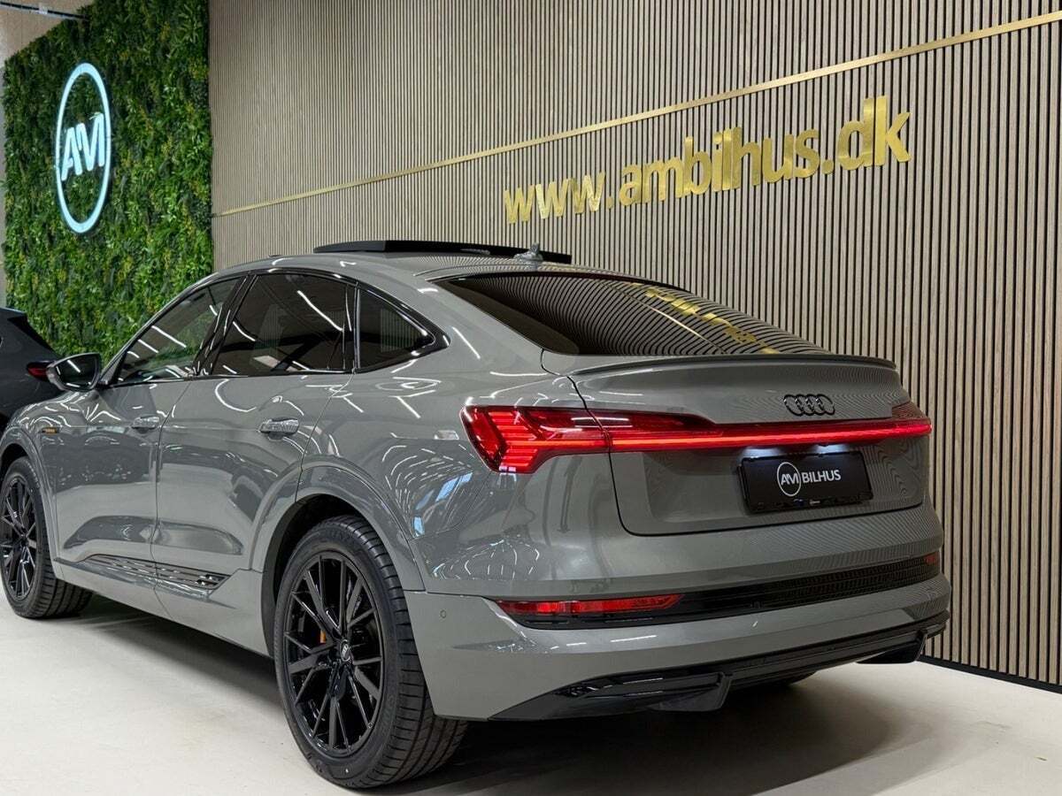 Audi e-tron 55 Black Edition S-line Sportback quattro