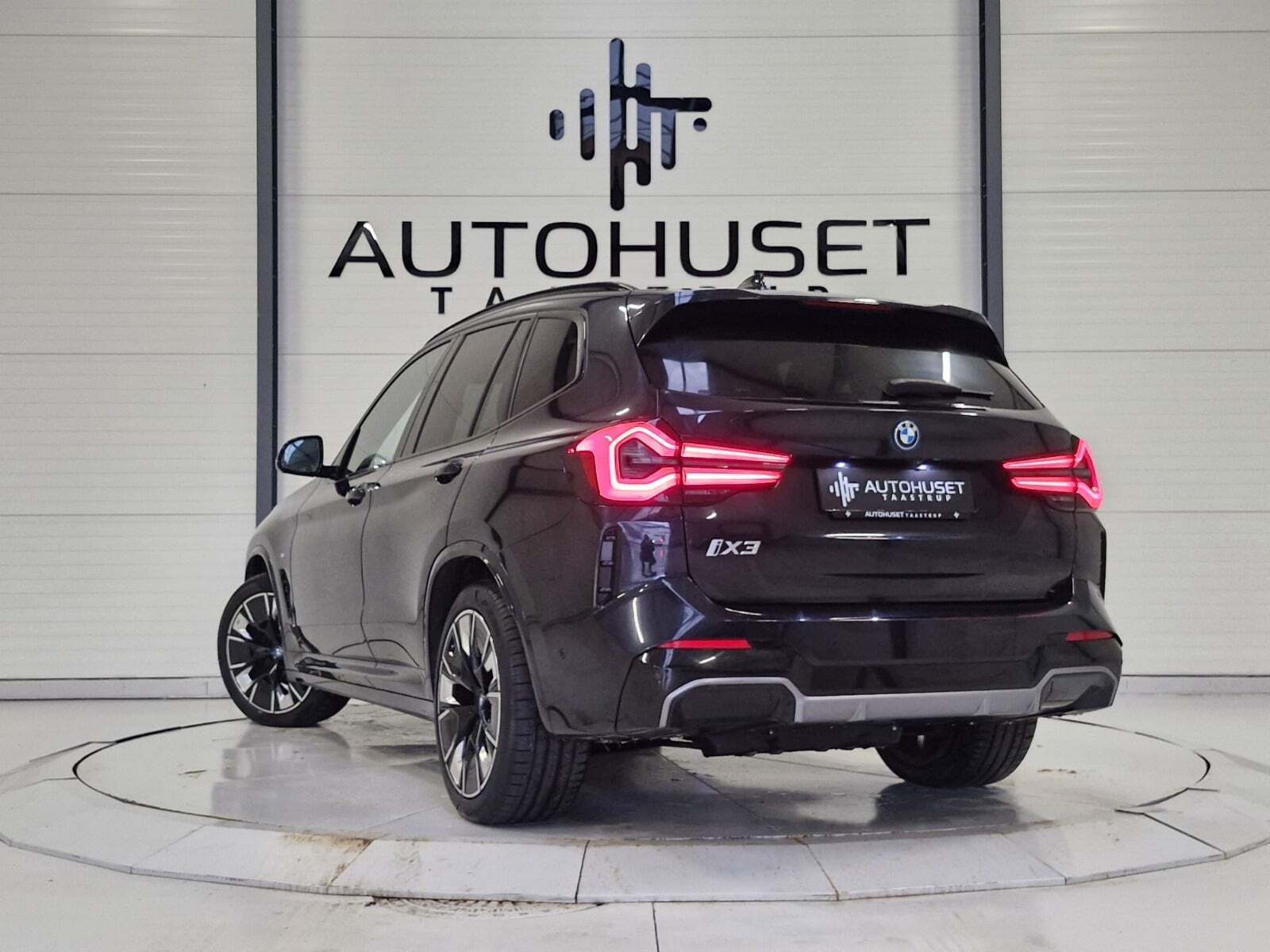 BMW iX3 Charged M-Sport