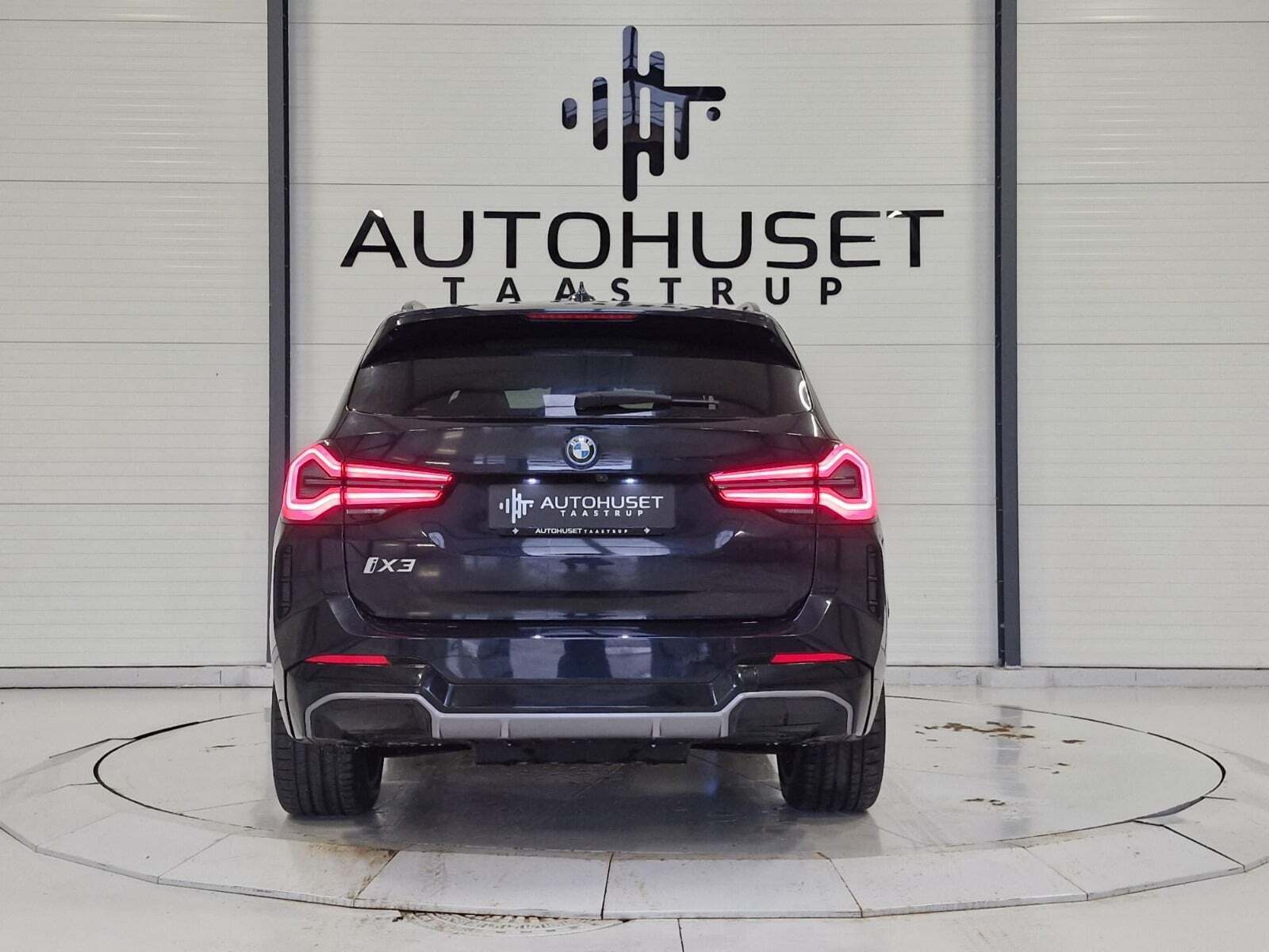 BMW iX3 Charged M-Sport