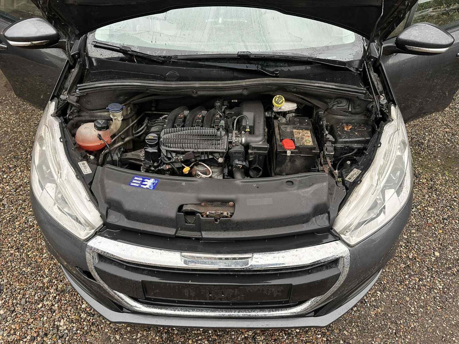 undefined Peugeot 208 fra 2015