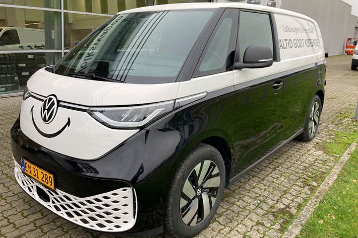 Hvid VW ID.Buzz fra 2025