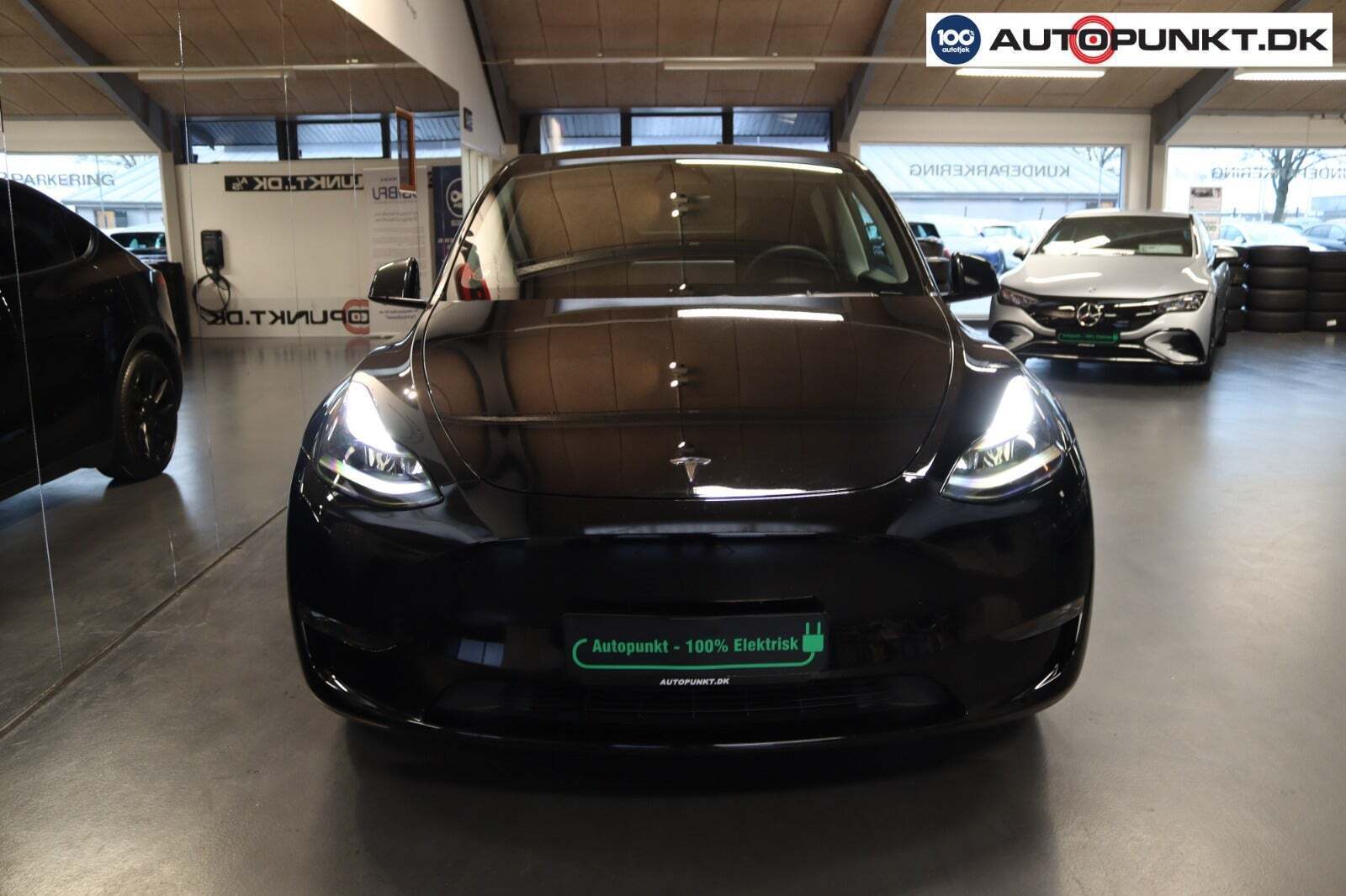 Tesla Model Y Long Range AWD