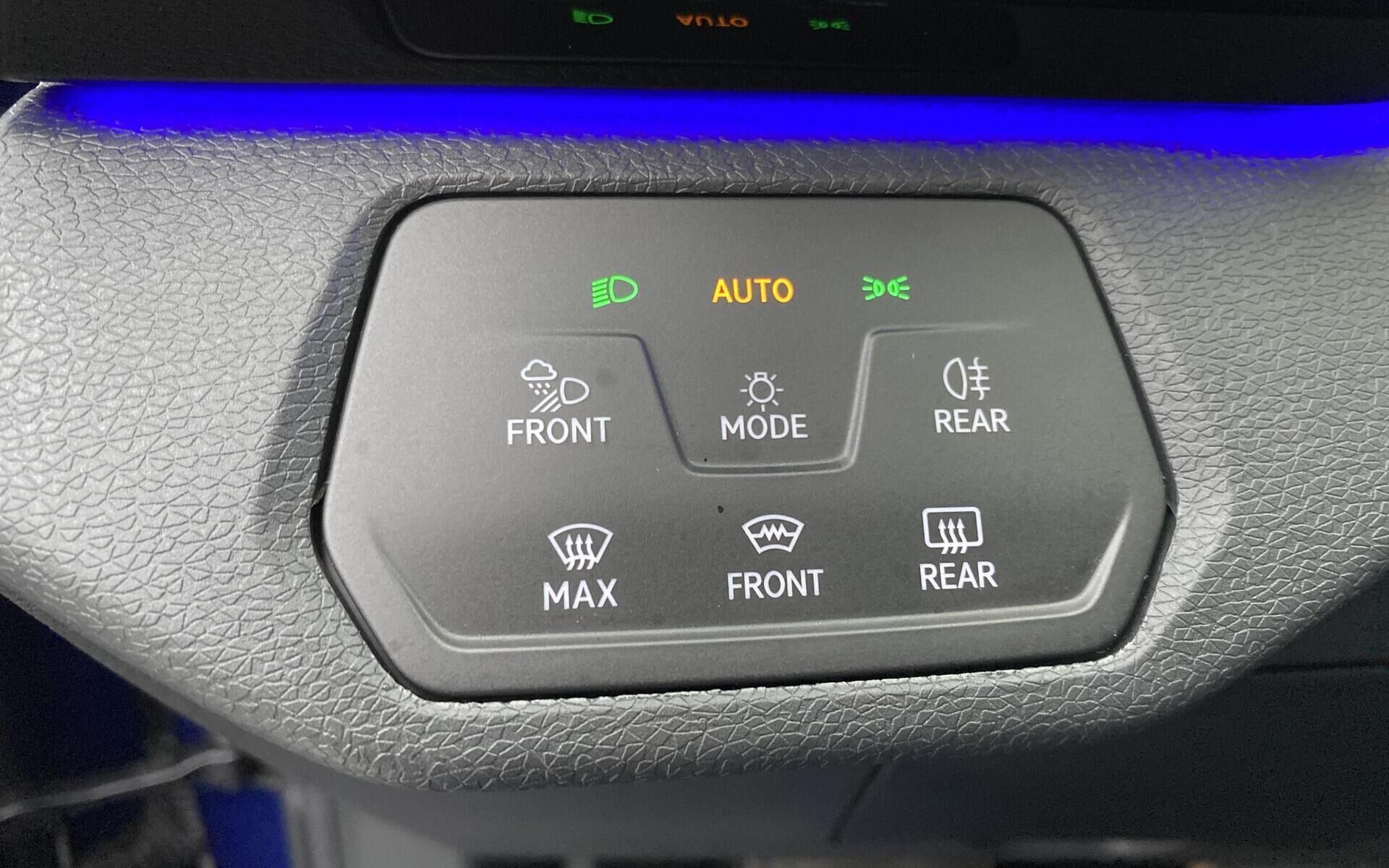 Blå VW ID.4 fra 2025