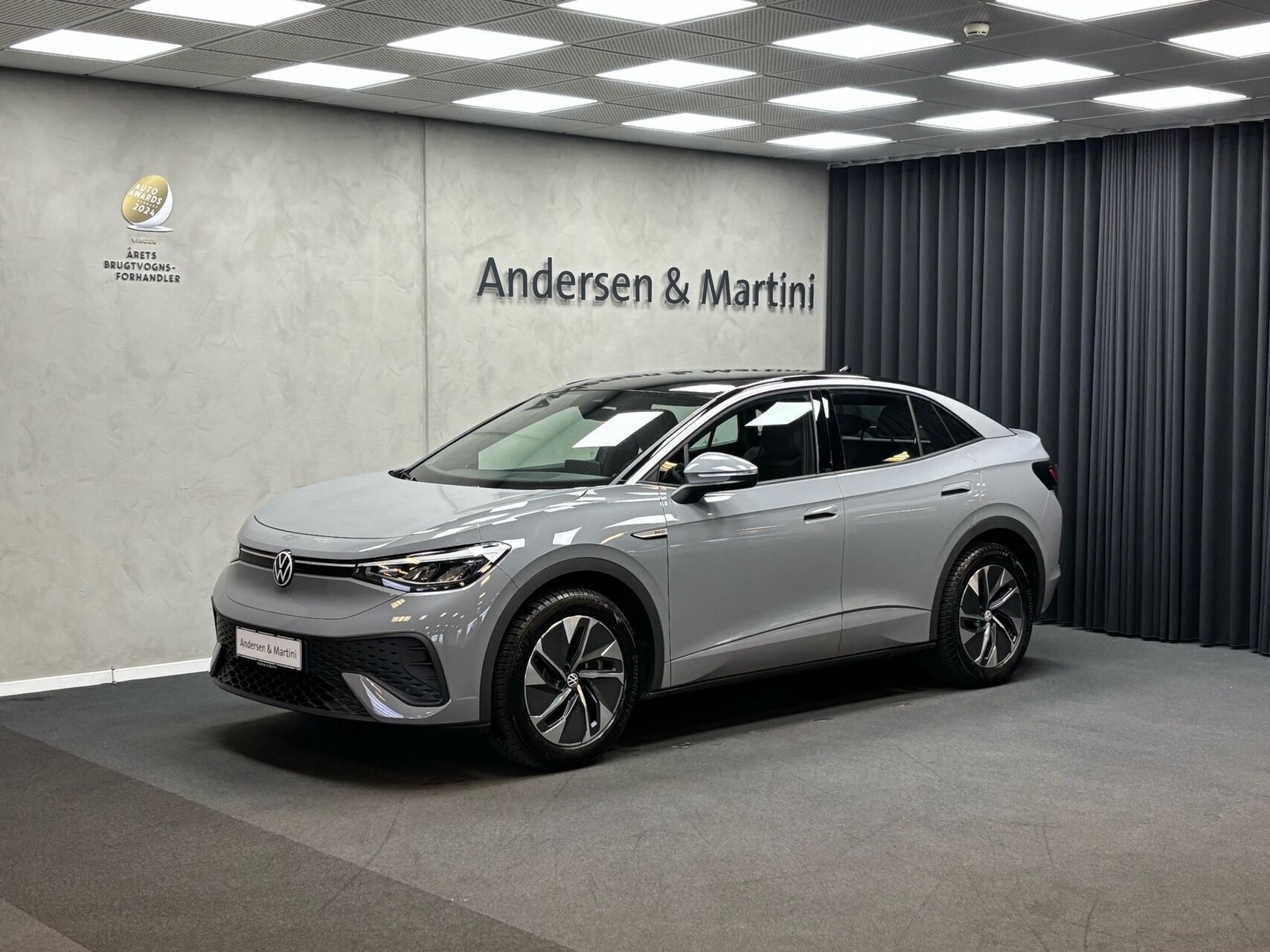 Grå VW ID.5 fra 2023 set udefra