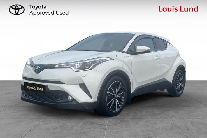 Hvid Toyota C-HR fra 2017 set udefra