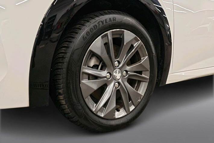 Hvid Peugeot e-208 fra 2022