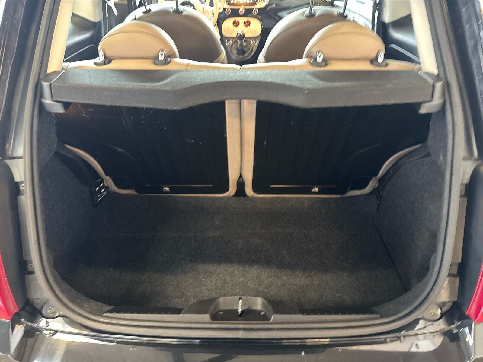 Sort Fiat 500 fra 2018