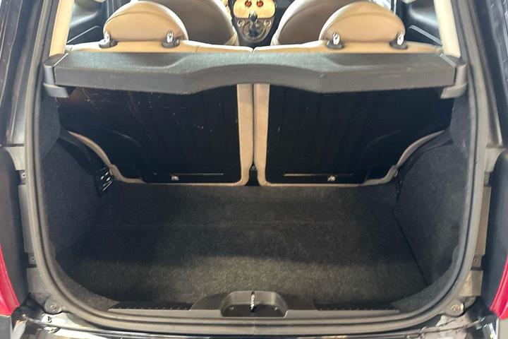 Sort Fiat 500 fra 2018