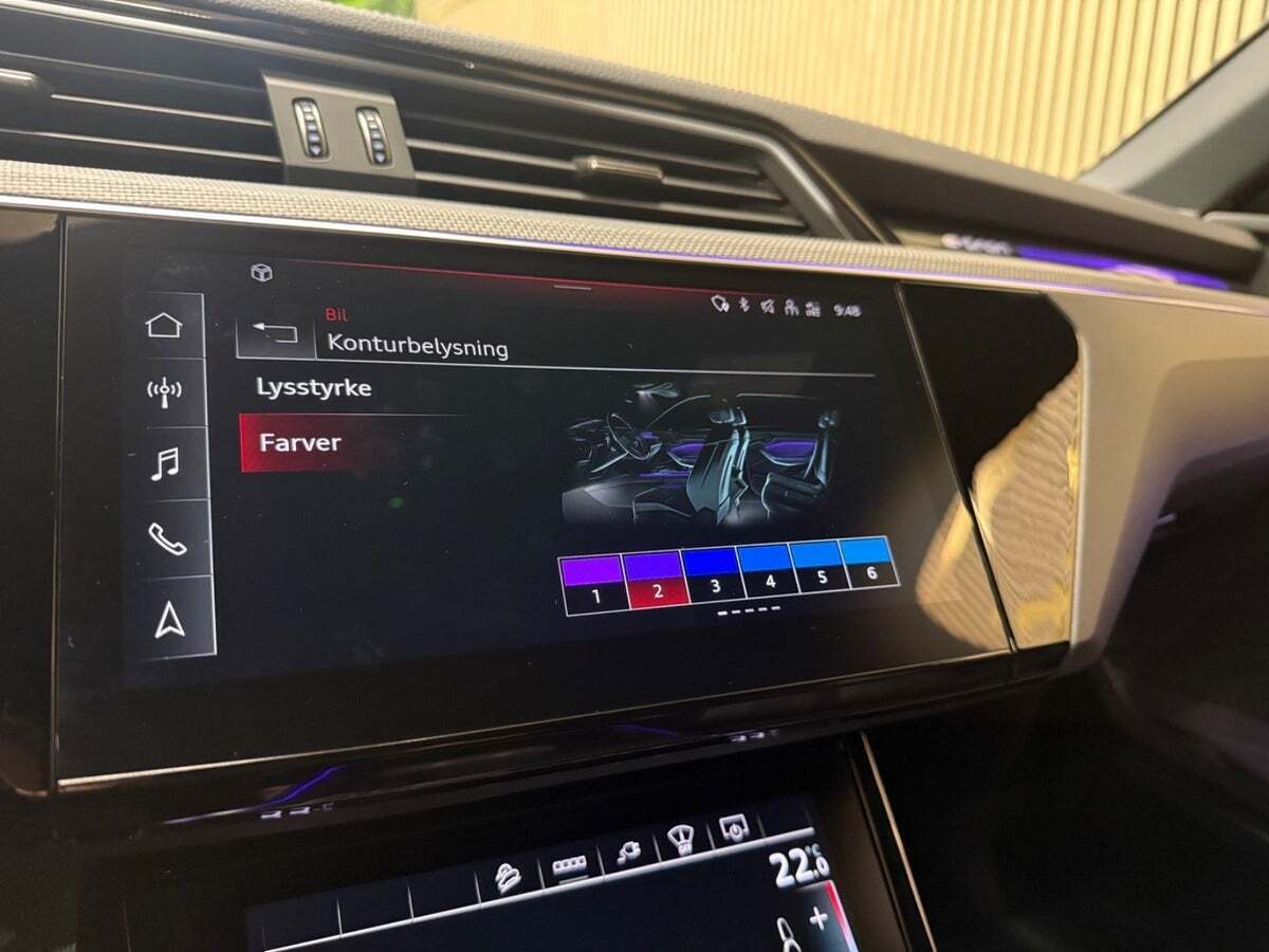 Sort Audi e-tron fra 2022