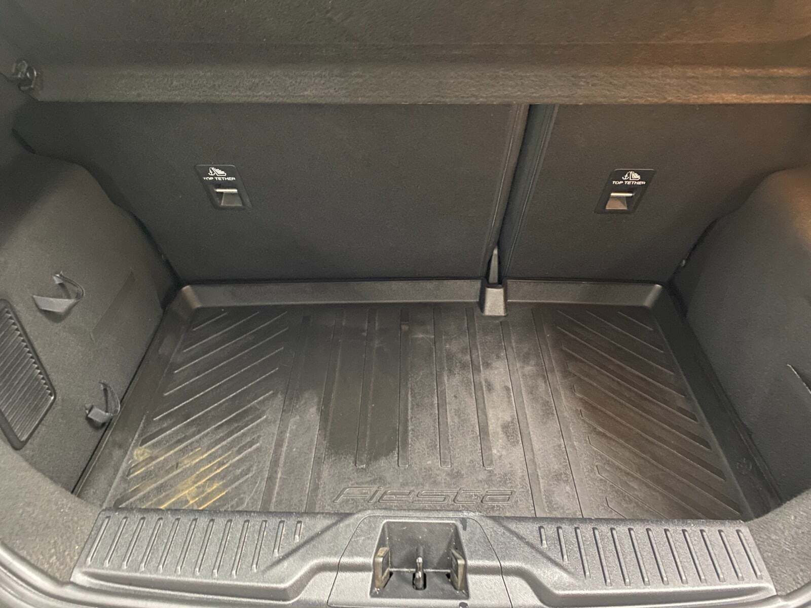 Grå Ford Fiesta fra 2019