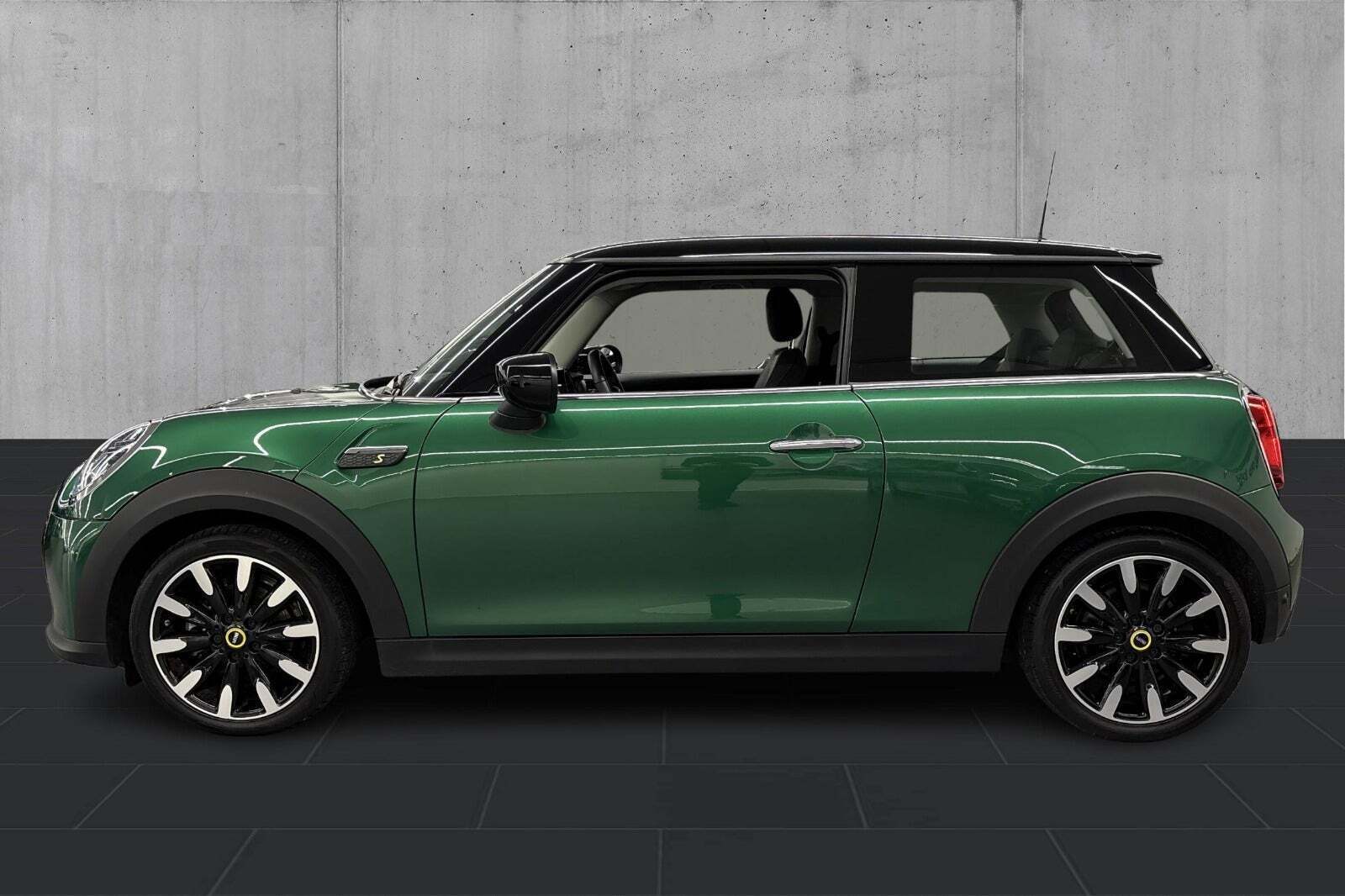 Mini Cooper SE Classic Trim