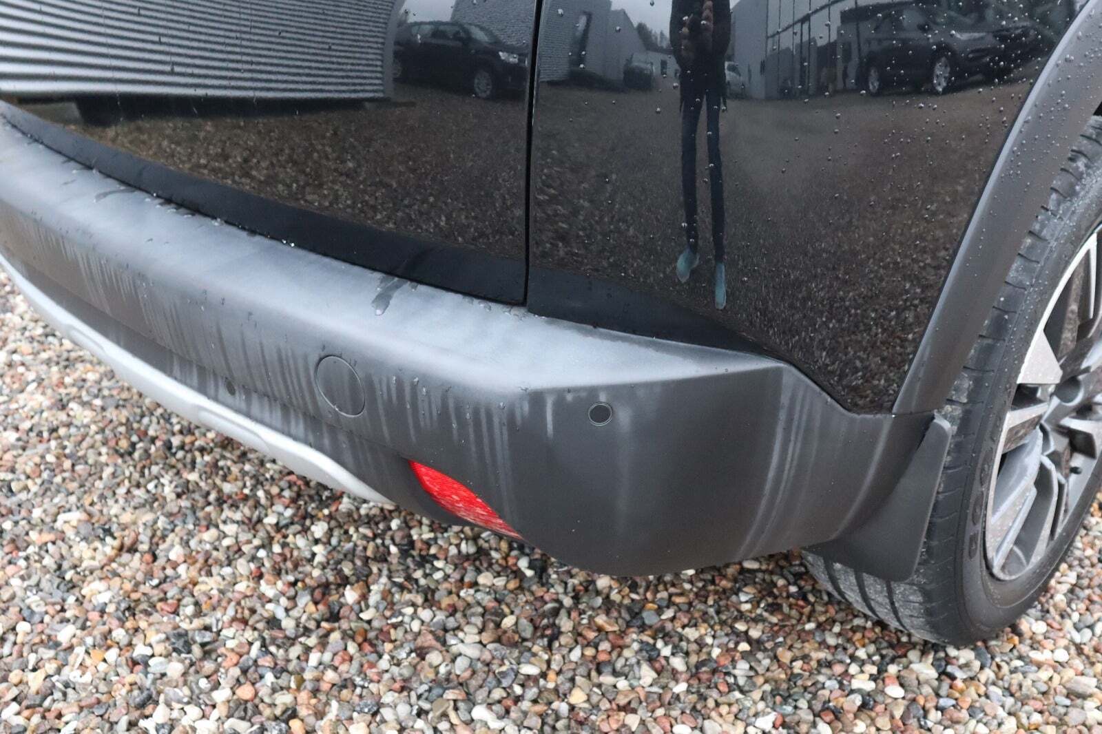 Sort Peugeot 2008 fra 2017