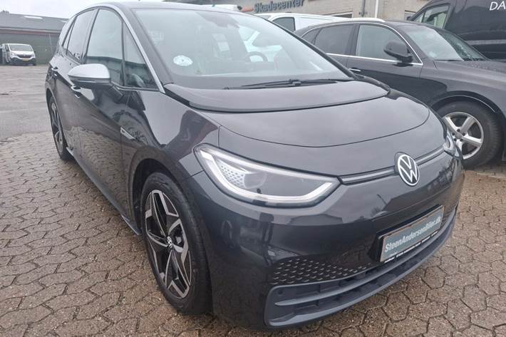 Grå VW ID.3 fra 2021 set udefra