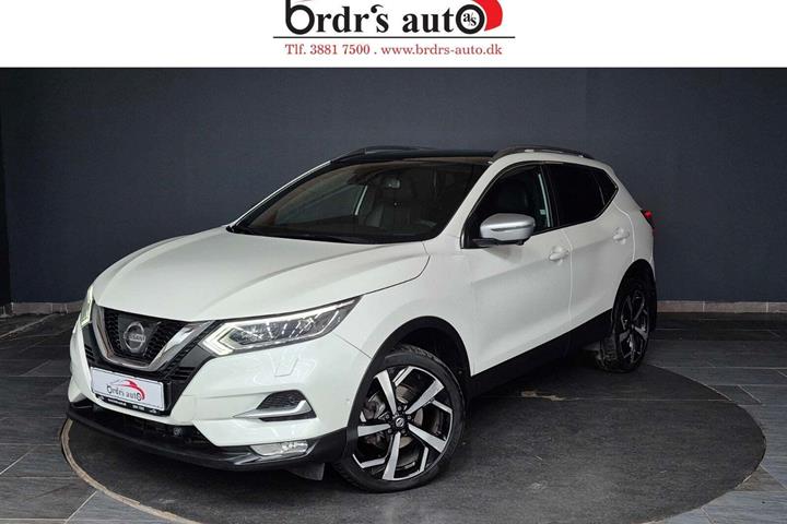 Hvid Nissan Qashqai fra 2018 set udefra