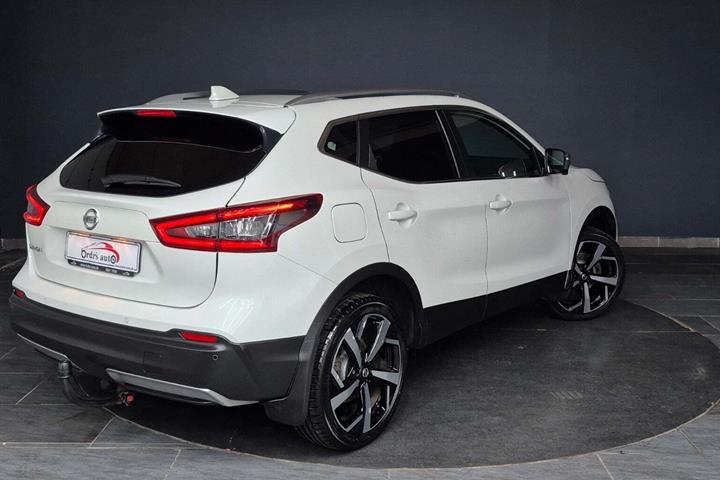 Hvid Nissan Qashqai fra 2018