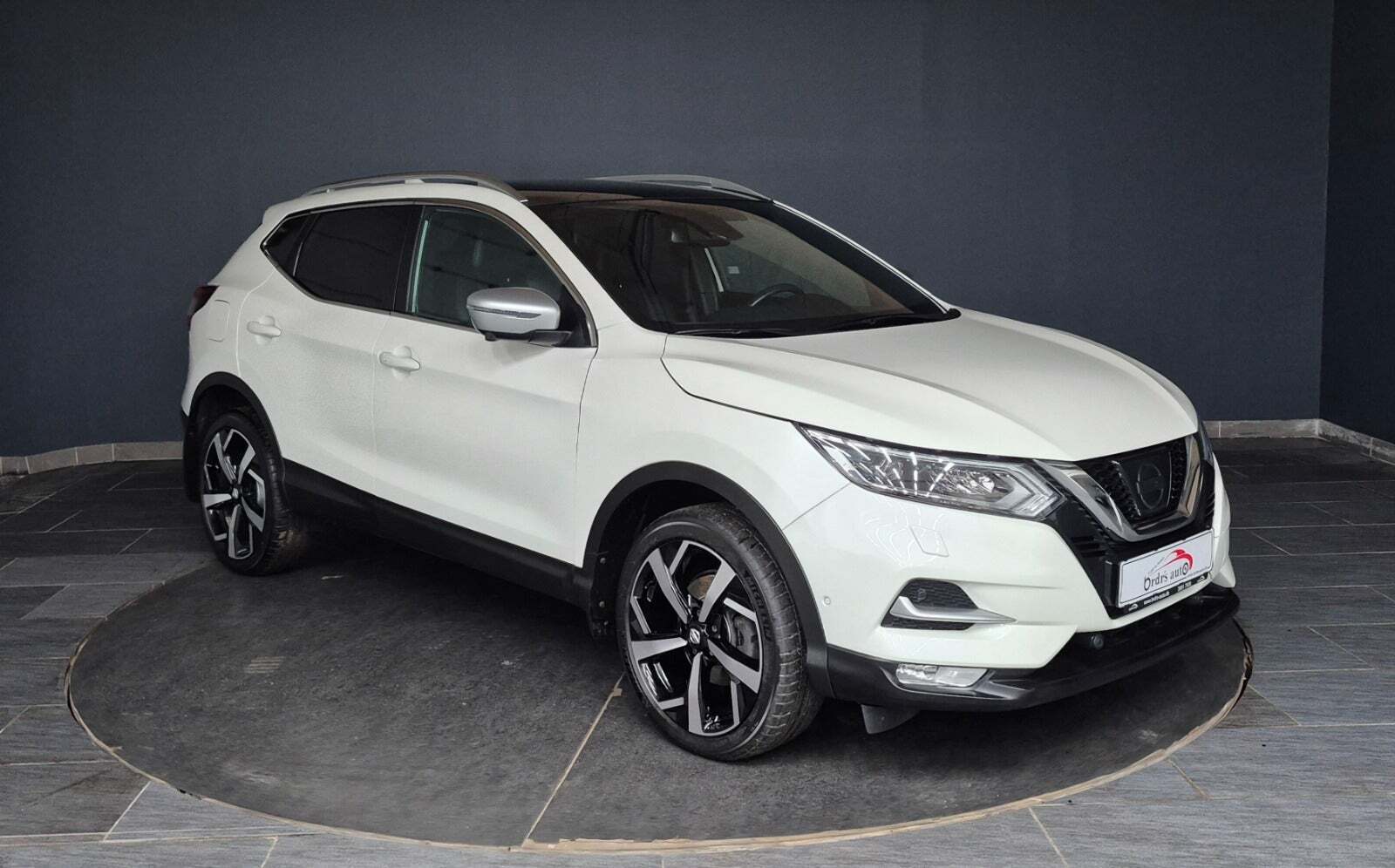 Hvid Nissan Qashqai fra 2018