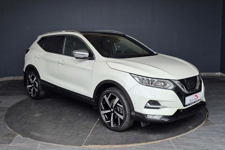 Hvid Nissan Qashqai fra 2018