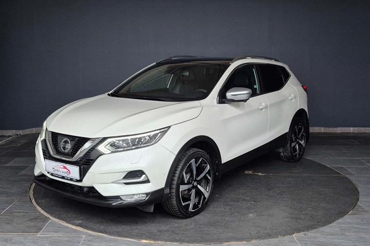 Hvid Nissan Qashqai fra 2018