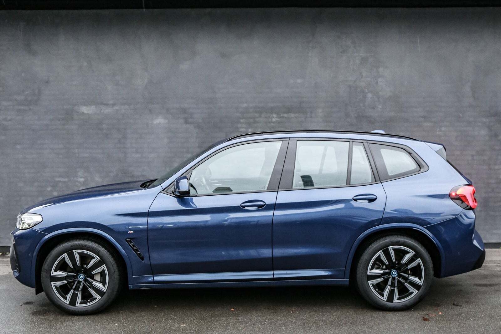 BMW iX3 Charged M-Sport