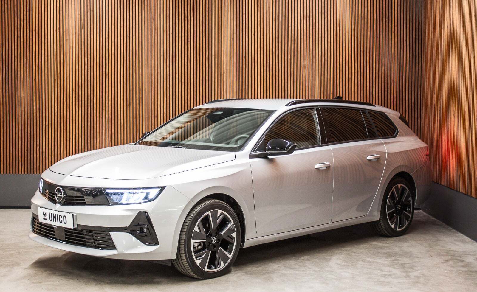 Opel Astra-e 54 Sports Tourer