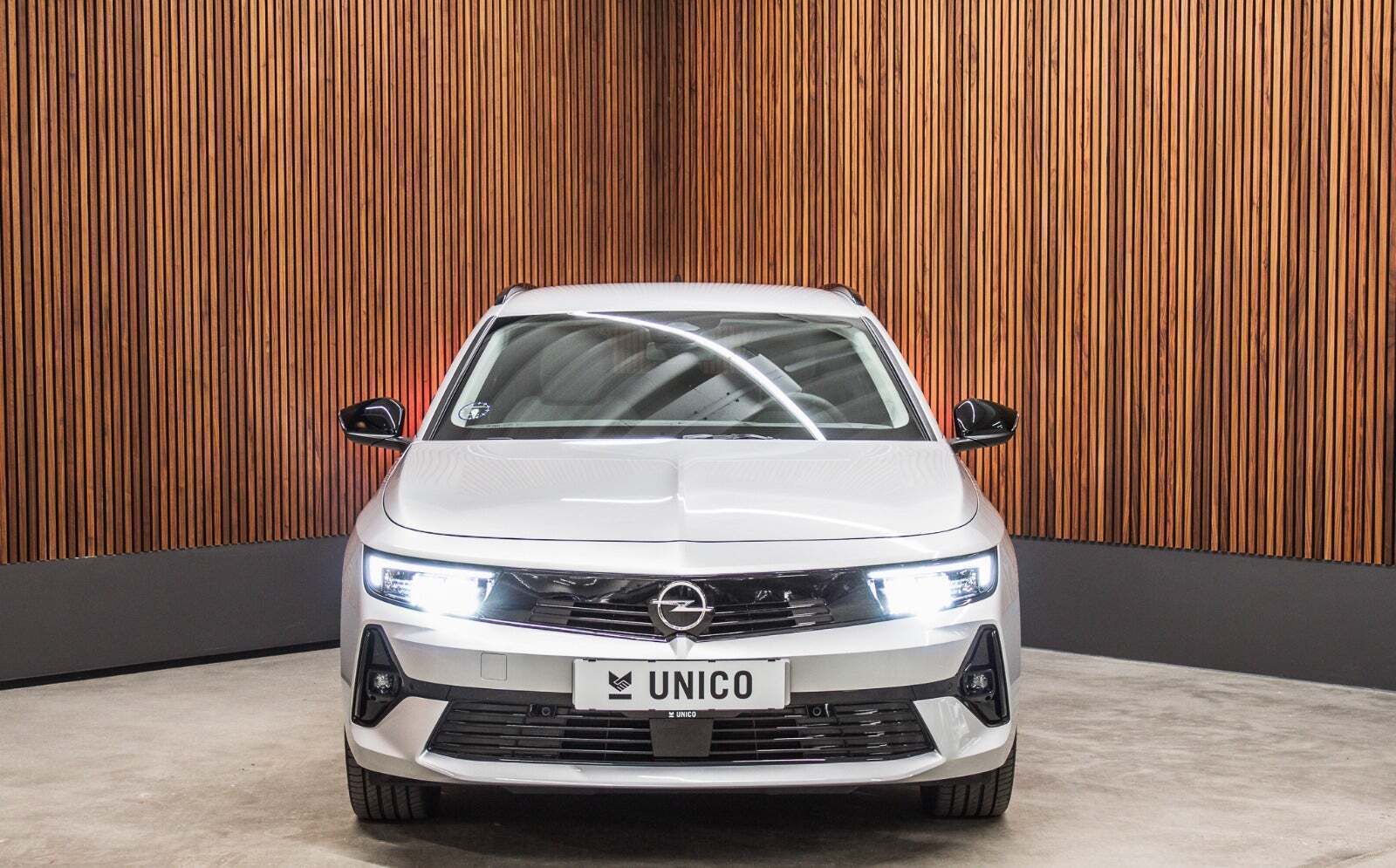 Opel Astra-e 54 Sports Tourer