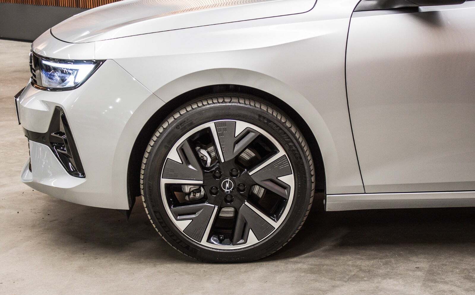 Opel Astra-e 54 Sports Tourer